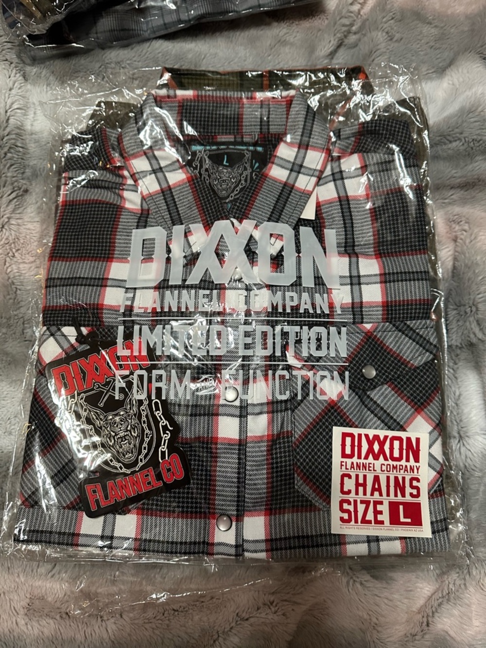 DIXXON Women’s Plaid Button-Down Shirt - Picture 2 of 15